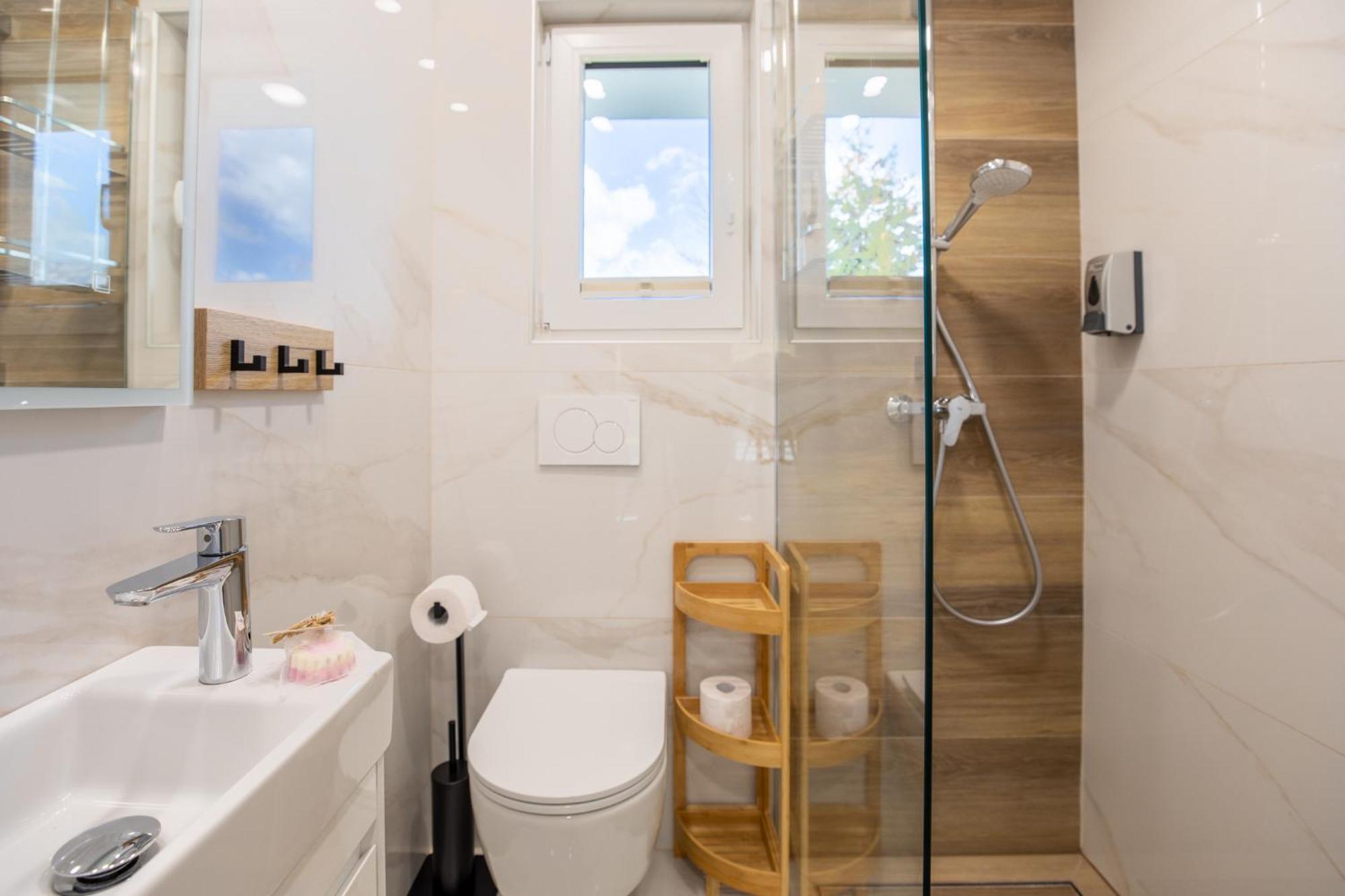 Apartment Crystal Aura 1 Бохин Екстериор снимка